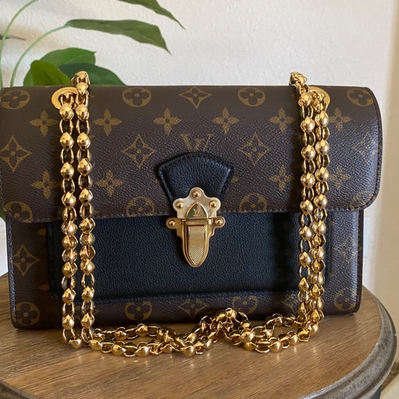 Louis Vuitton Victoire Mng Noir Handbag - Picture 2 of 9